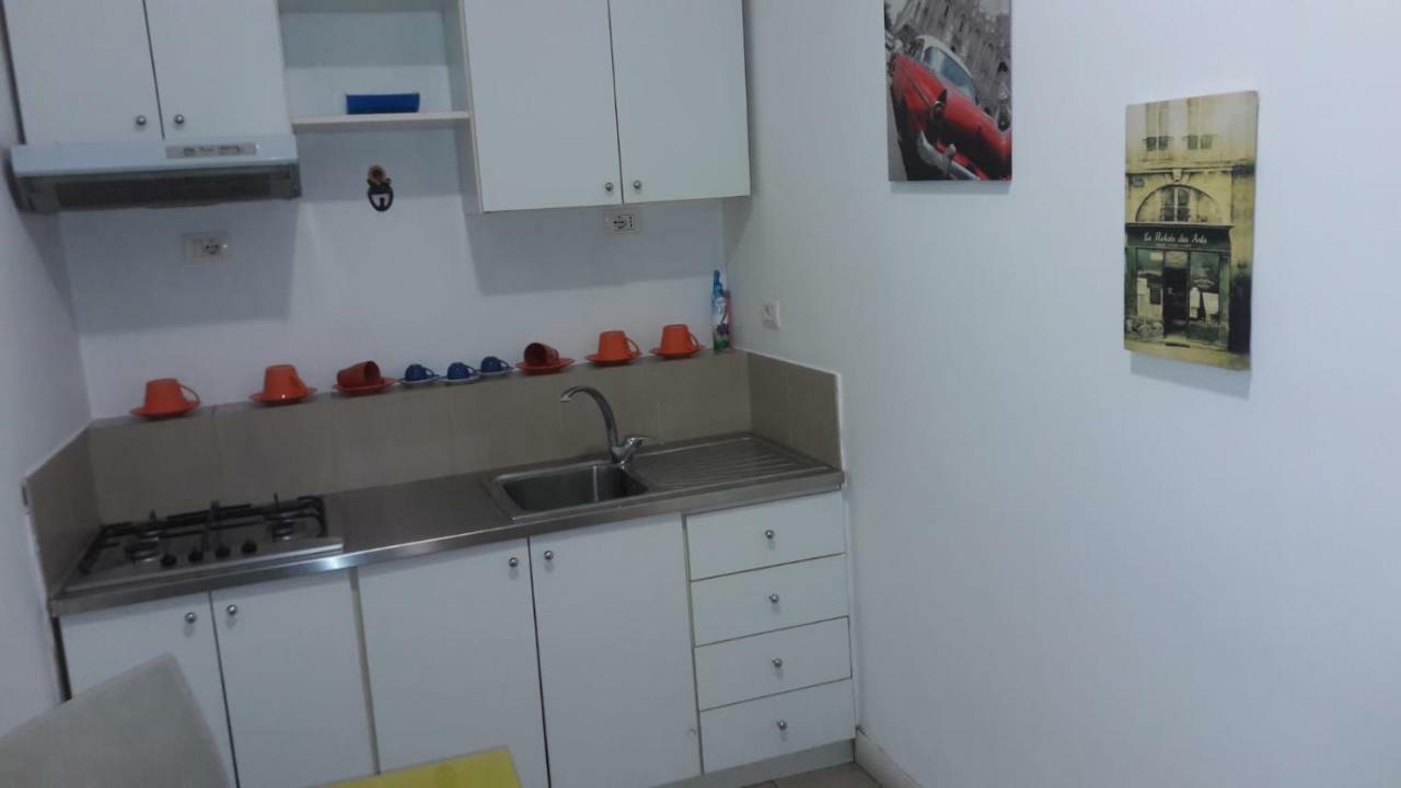 Bastiano'S Rooms คาตาเนีย ภายนอก รูปภาพ