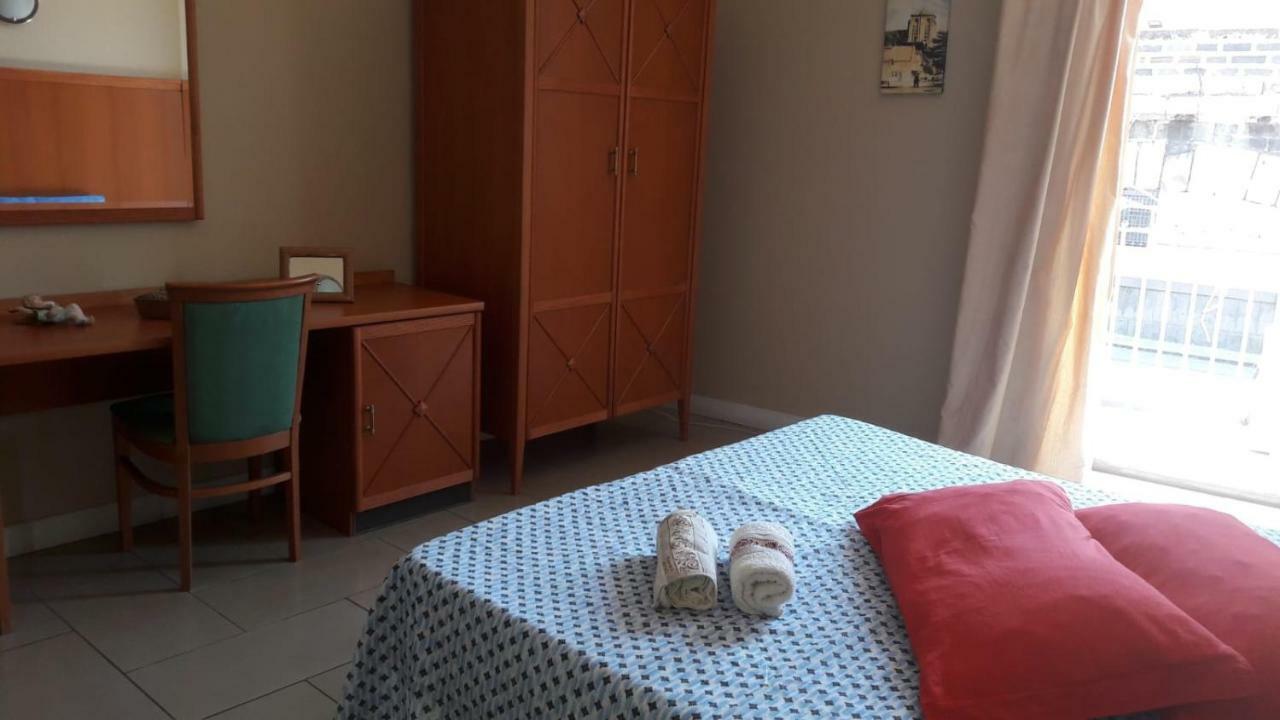 Bastiano'S Rooms คาตาเนีย ภายนอก รูปภาพ