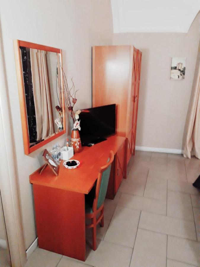 Bastiano'S Rooms คาตาเนีย ภายนอก รูปภาพ