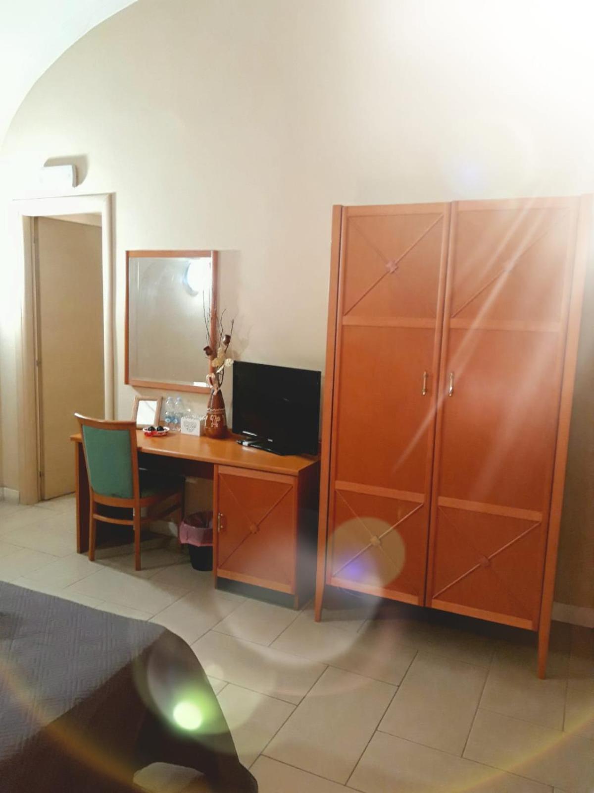 Bastiano'S Rooms คาตาเนีย ภายนอก รูปภาพ