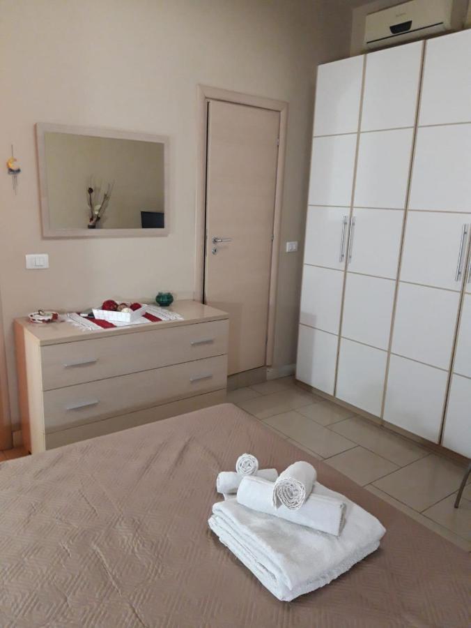 Bastiano'S Rooms คาตาเนีย ภายนอก รูปภาพ