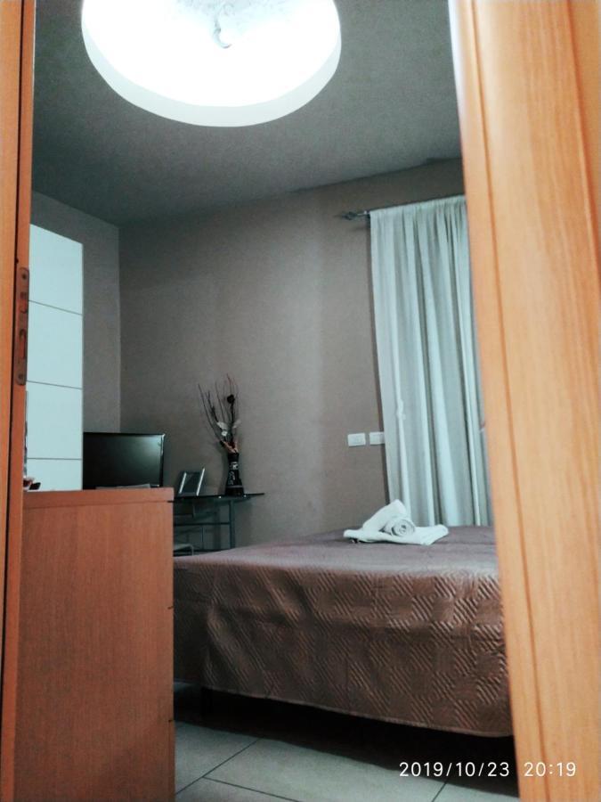 Bastiano'S Rooms คาตาเนีย ภายนอก รูปภาพ